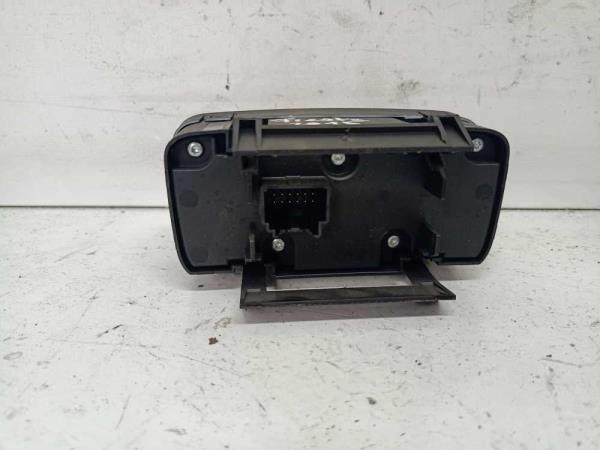 COMMODO FORD FIESTA 2008-2013 ( PHARE UNIQUEMENT ) - Vue 2